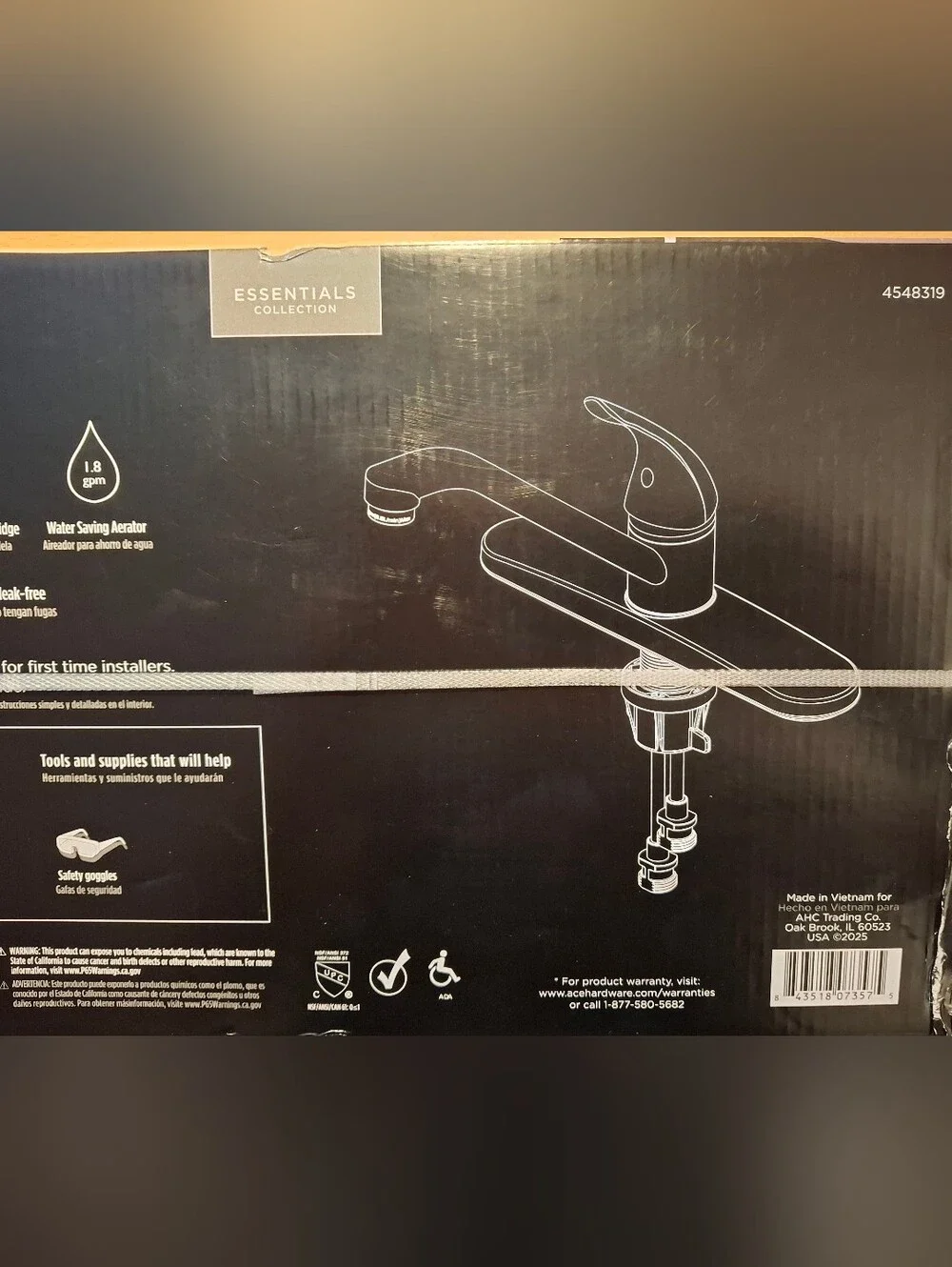 Oakbrook Collection 67896W-2001 Essentials One Handle Chrome Kitchen Faucet